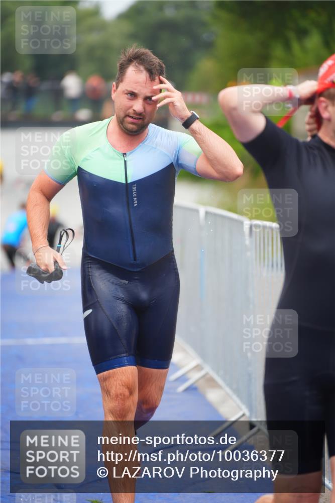 30.08.2026 - Elbe Triathlon Hamburg LAZAROV Photography http://msf.ph/oto/10036377 30.08.2026 09:08:10 Schwimmen 479, 553, 572, 638 meine-sportfotos.de