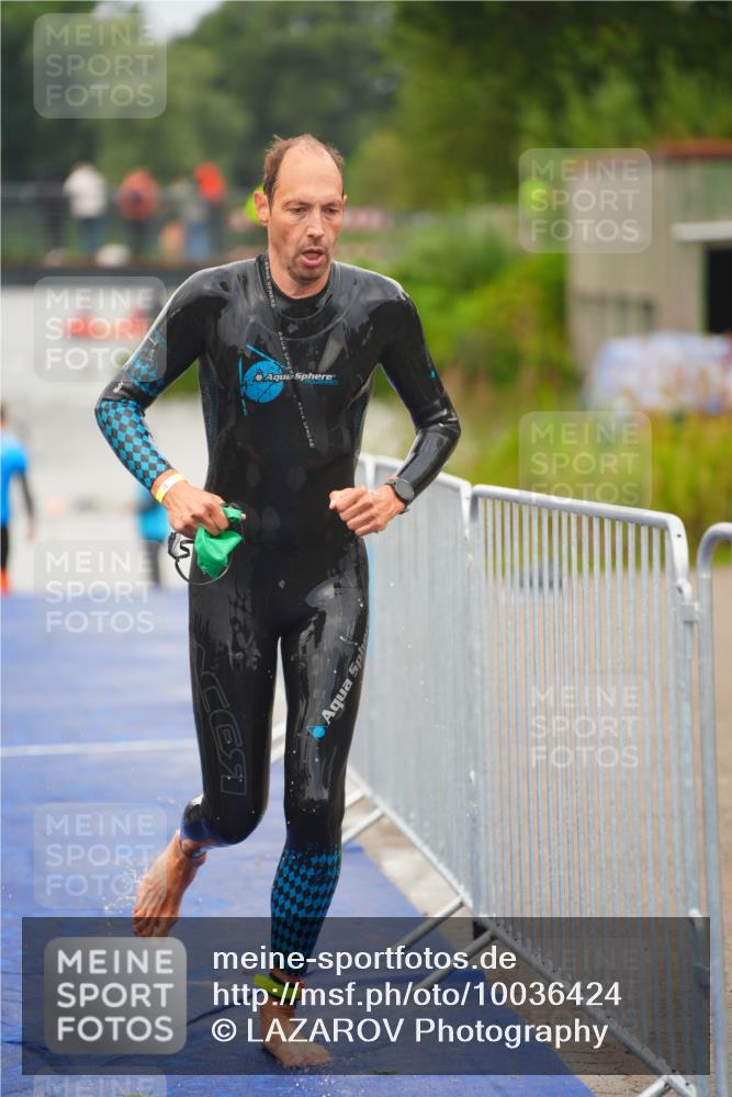 30.08.2026 - Elbe Triathlon Hamburg LAZAROV Photography http://msf.ph/oto/10036424 30.08.2026 09:08:27 Schwimmen 674, 724 meine-sportfotos.de