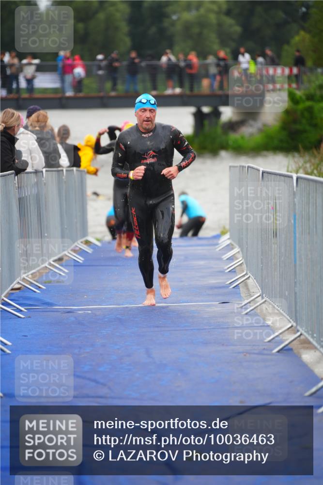 30.08.2026 - Elbe Triathlon Hamburg LAZAROV Photography http://msf.ph/oto/10036463 30.08.2026 09:09:05 Schwimmen 676, 698, 741, 746, 782 meine-sportfotos.de