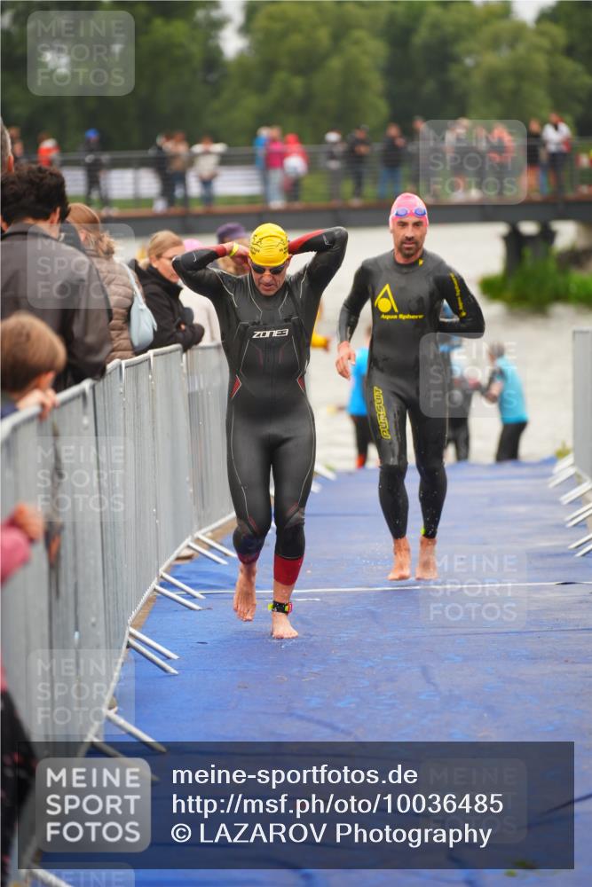 30.08.2026 - Elbe Triathlon Hamburg LAZAROV Photography http://msf.ph/oto/10036485 30.08.2026 09:09:09 Schwimmen 676, 698, 741, 746 meine-sportfotos.de