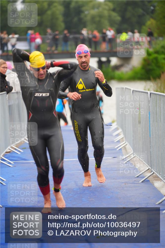 30.08.2026 - Elbe Triathlon Hamburg LAZAROV Photography http://msf.ph/oto/10036497 30.08.2026 09:09:11 Schwimmen 676, 698, 741, 746 meine-sportfotos.de