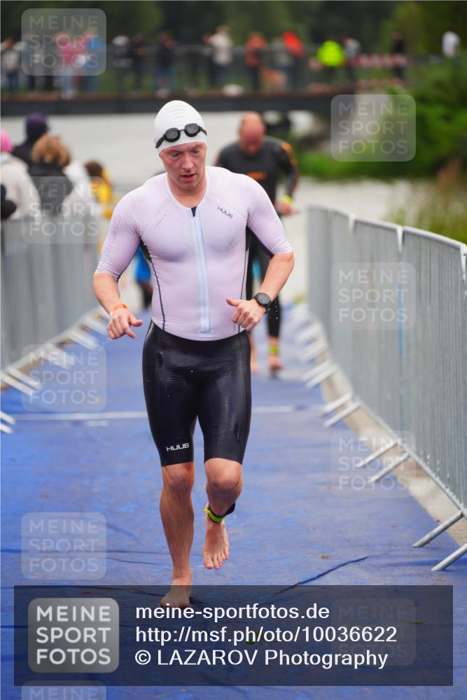 30.08.2026 - Elbe Triathlon Hamburg LAZAROV Photography http://msf.ph/oto/10036622 30.08.2026 09:09:52 Schwimmen 672, 750, 751, 774 meine-sportfotos.de