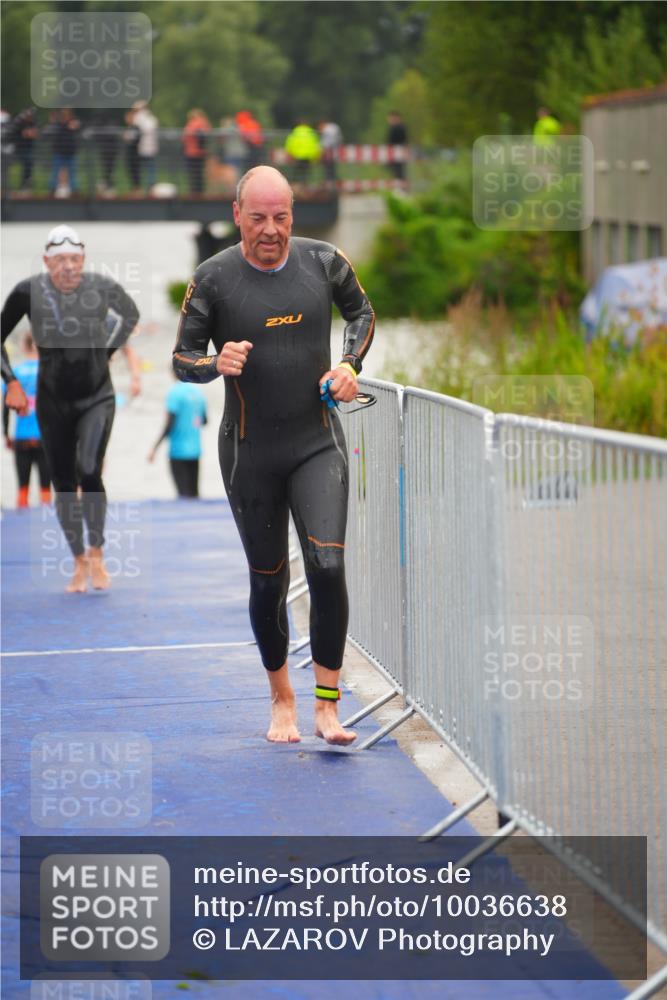 30.08.2026 - Elbe Triathlon Hamburg LAZAROV Photography http://msf.ph/oto/10036638 30.08.2026 09:09:55 Schwimmen 672, 750, 751, 774 meine-sportfotos.de