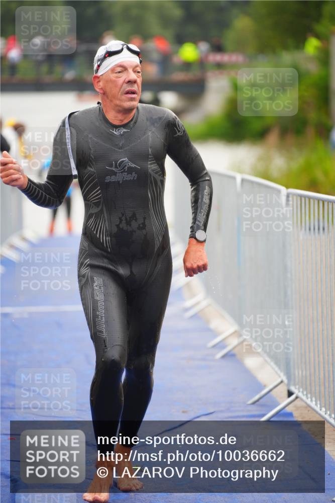 30.08.2026 - Elbe Triathlon Hamburg LAZAROV Photography http://msf.ph/oto/10036662 30.08.2026 09:09:59 Schwimmen 672, 687, 750, 751, 774 meine-sportfotos.de