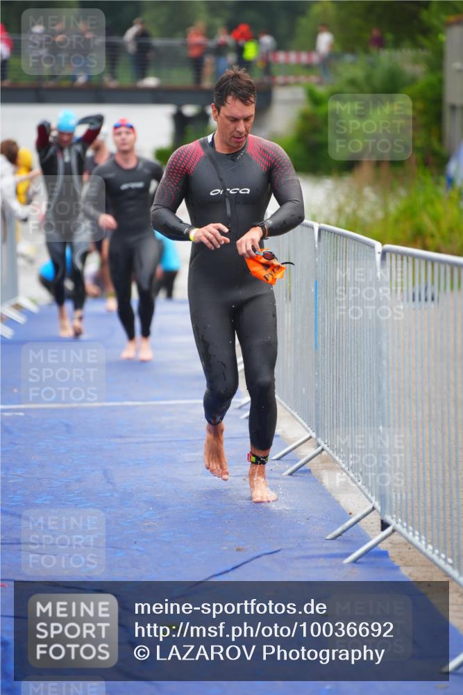 30.08.2026 - Elbe Triathlon Hamburg LAZAROV Photography http://msf.ph/oto/10036692 30.08.2026 09:10:23 Schwimmen 563, 656, 699 meine-sportfotos.de