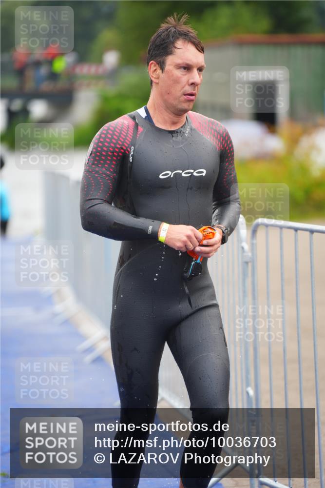 30.08.2026 - Elbe Triathlon Hamburg LAZAROV Photography http://msf.ph/oto/10036703 30.08.2026 09:10:25 Schwimmen 548, 563, 656, 699 meine-sportfotos.de