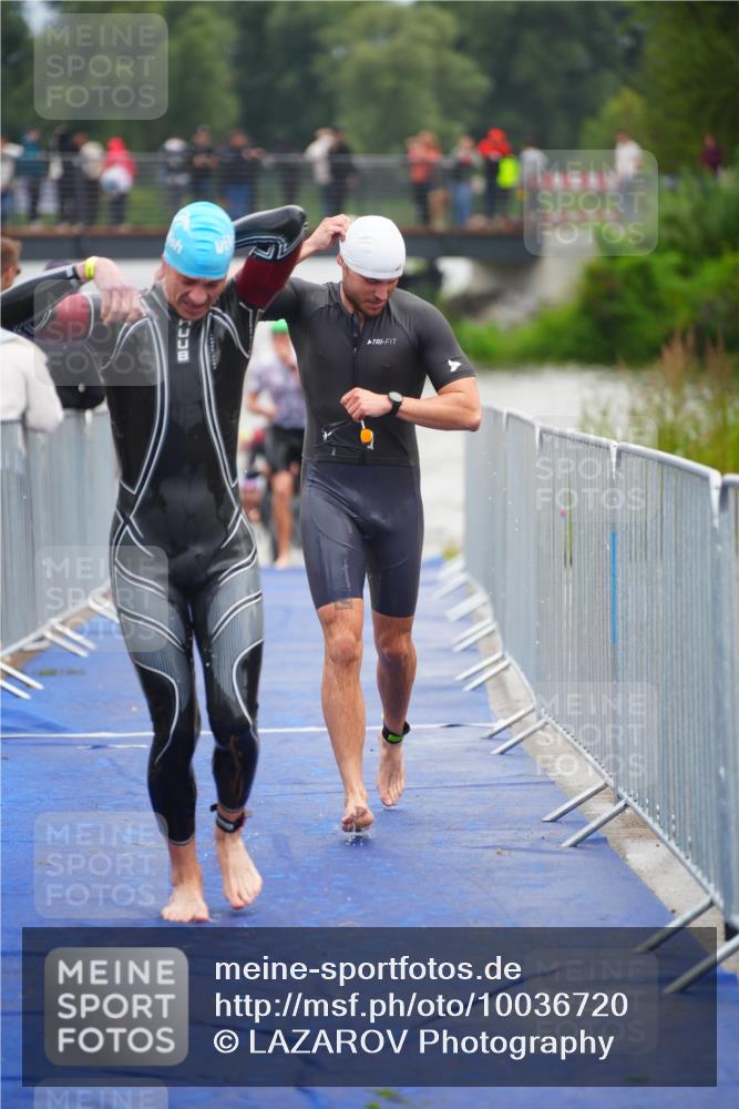 30.08.2026 - Elbe Triathlon Hamburg LAZAROV Photography http://msf.ph/oto/10036720 30.08.2026 09:10:28 Schwimmen 548, 563, 656, 699 meine-sportfotos.de
