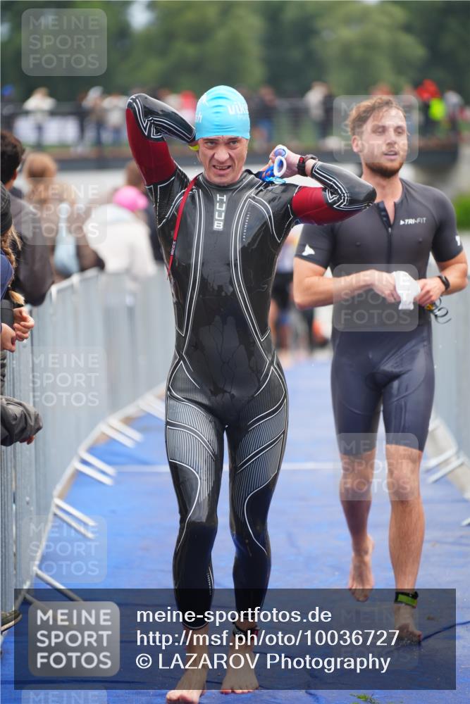 30.08.2026 - Elbe Triathlon Hamburg LAZAROV Photography http://msf.ph/oto/10036727 30.08.2026 09:10:30 Schwimmen 548, 563, 656, 699 meine-sportfotos.de