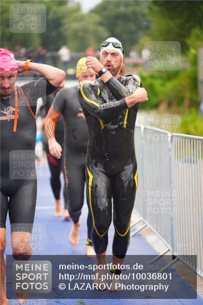 30.08.2026 - Elbe Triathlon Hamburg LAZAROV Photography http://msf.ph/oto/10036801 30.08.2026 09:10:51 Schwimmen 566, 591, 678, 690, 704, 715, 722, 725, 752, 769 meine-sportfotos.de