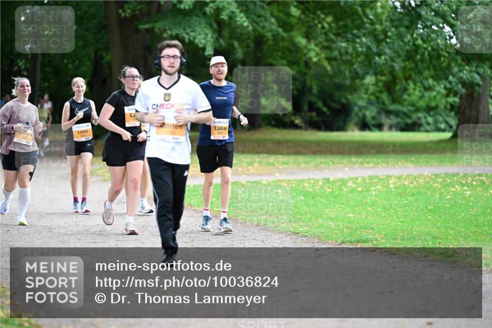 30.08.2026 - Blankeneser Heldenlauf Dr. Thomas Lammeyer http://msf.ph/oto/10036824 30.08.2026 10:47:40 Laufen 2125, 2827, 2821 meine-sportfotos.de