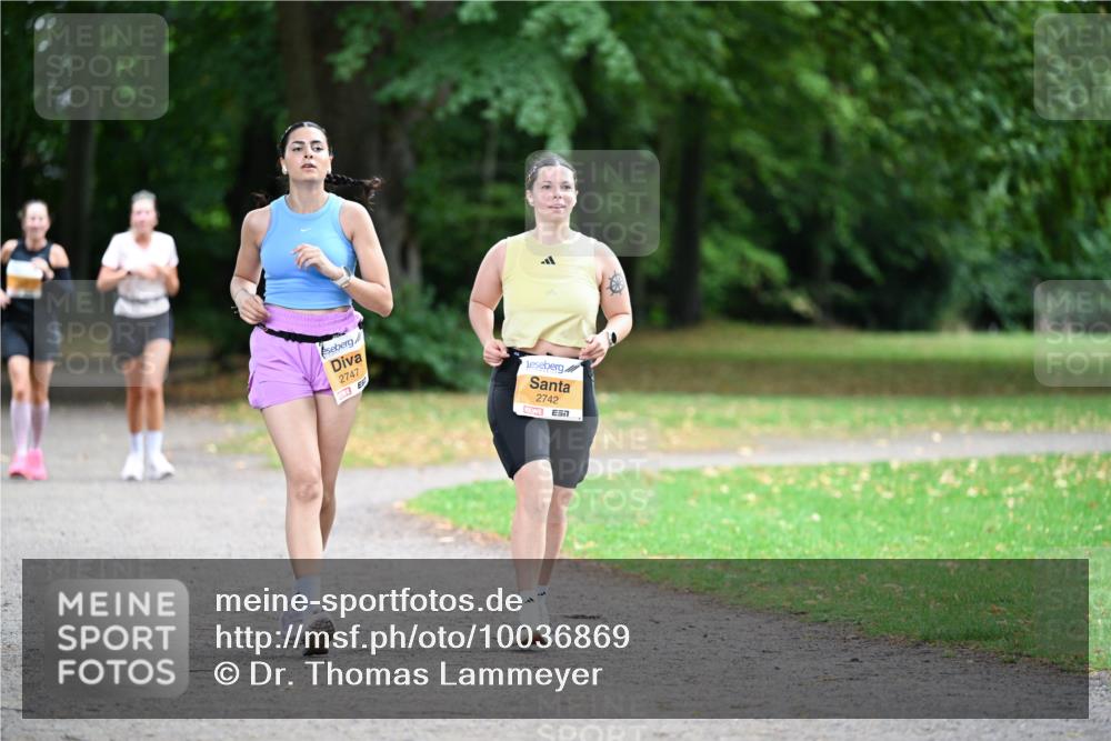 30.08.2026 - Blankeneser Heldenlauf Dr. Thomas Lammeyer http://msf.ph/oto/10036869 30.08.2026 10:47:53 Laufen 2747, 2742 meine-sportfotos.de