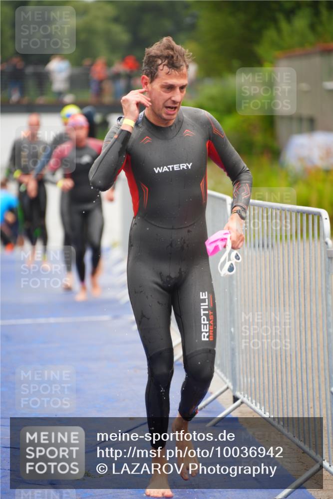 30.08.2026 - Elbe Triathlon Hamburg LAZAROV Photography http://msf.ph/oto/10036942 30.08.2026 09:11:02 Schwimmen 577, 651, 671, 678, 700, 704, 715, 725, 769, 779 meine-sportfotos.de