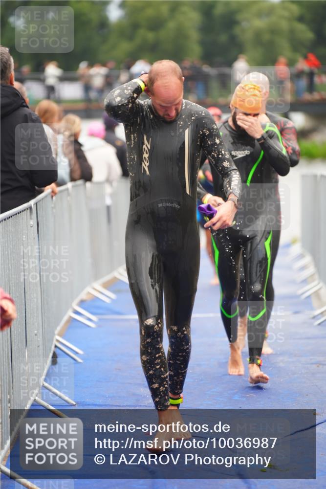 30.08.2026 - Elbe Triathlon Hamburg LAZAROV Photography http://msf.ph/oto/10036987 30.08.2026 09:11:09 Schwimmen 577, 651, 671, 700, 709, 714, 715, 747, 779 meine-sportfotos.de