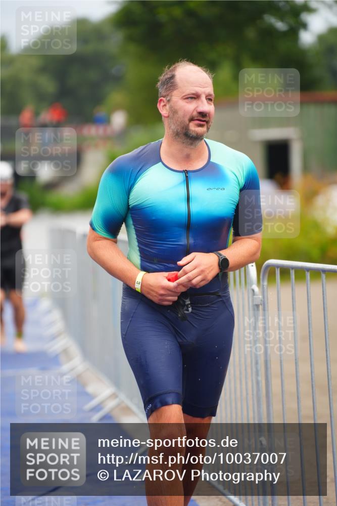30.08.2026 - Elbe Triathlon Hamburg LAZAROV Photography http://msf.ph/oto/10037007 30.08.2026 09:11:14 Schwimmen 577, 629, 651, 671, 709, 714, 747, 779 meine-sportfotos.de