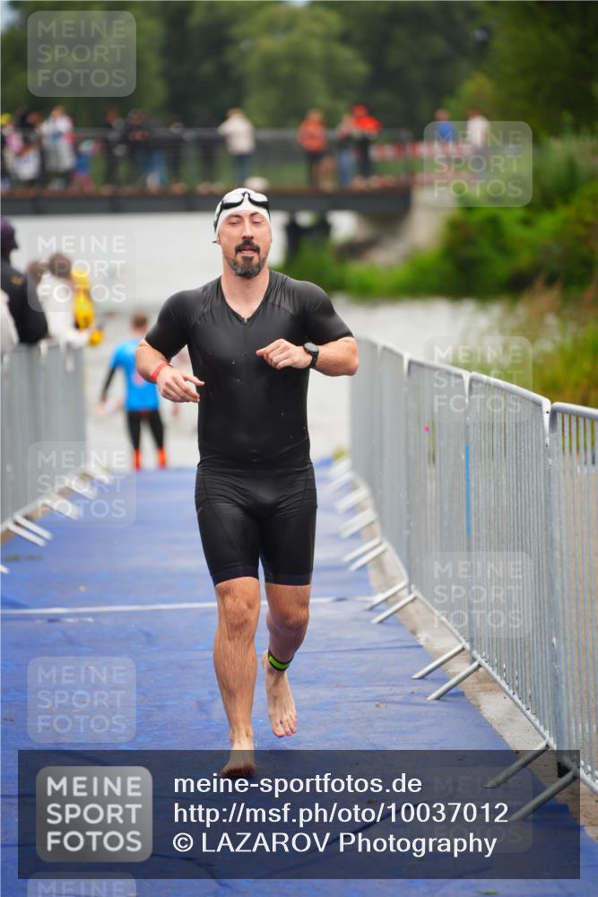 30.08.2026 - Elbe Triathlon Hamburg LAZAROV Photography http://msf.ph/oto/10037012 30.08.2026 09:11:17 Schwimmen 577, 629, 671, 709, 714, 747, 779 meine-sportfotos.de