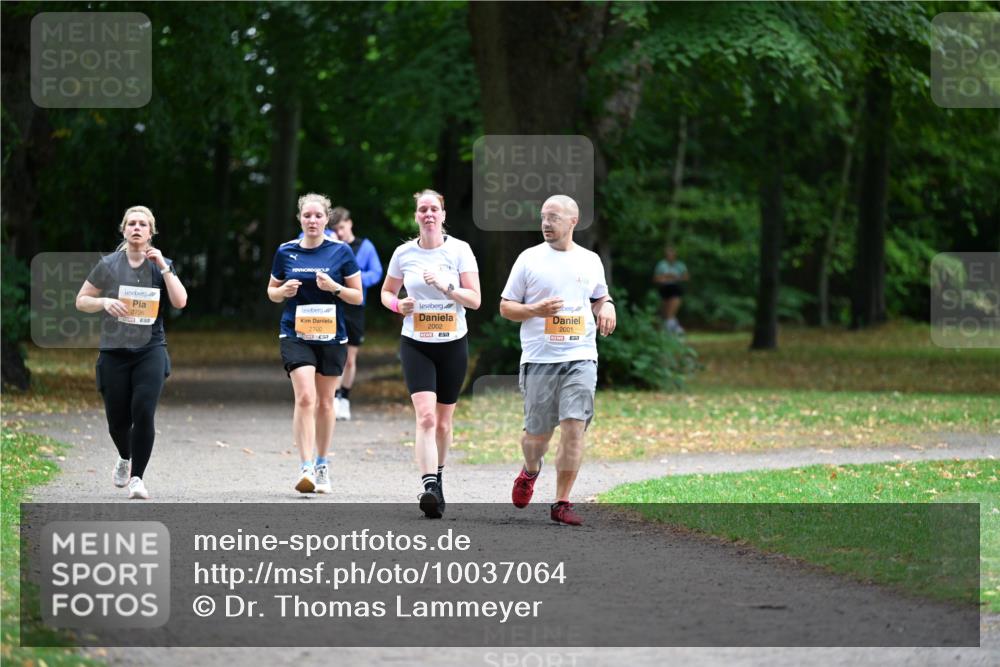 30.08.2026 - Blankeneser Heldenlauf Dr. Thomas Lammeyer http://msf.ph/oto/10037064 30.08.2026 10:49:37 Laufen 2736, 2700, 2002, 2001 meine-sportfotos.de