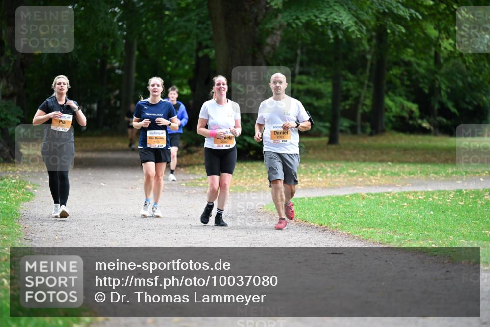 30.08.2026 - Blankeneser Heldenlauf Dr. Thomas Lammeyer http://msf.ph/oto/10037080 30.08.2026 10:49:38 Laufen 2736, 2700, 57, 2002, 2001 meine-sportfotos.de