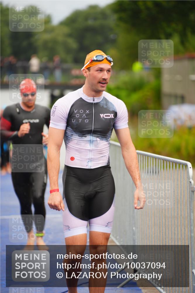 30.08.2026 - Elbe Triathlon Hamburg LAZAROV Photography http://msf.ph/oto/10037094 30.08.2026 09:11:53 Schwimmen 521, 546, 655, 710 meine-sportfotos.de