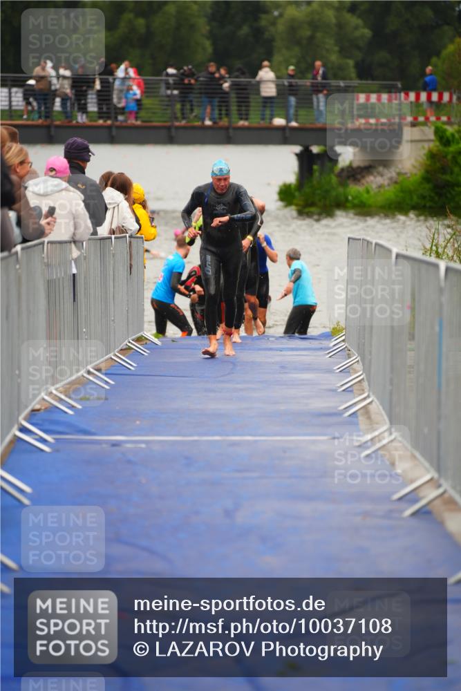 30.08.2026 - Elbe Triathlon Hamburg LAZAROV Photography http://msf.ph/oto/10037108 30.08.2026 09:11:55 Schwimmen 521, 546, 655, 710, 788 meine-sportfotos.de