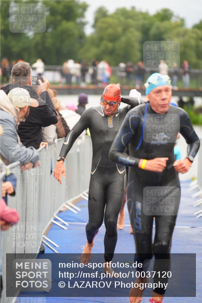 30.08.2026 - Elbe Triathlon Hamburg LAZAROV Photography http://msf.ph/oto/10037120 30.08.2026 09:12:03 Schwimmen 546, 587, 602, 648, 655, 658, 664, 666, 788 meine-sportfotos.de