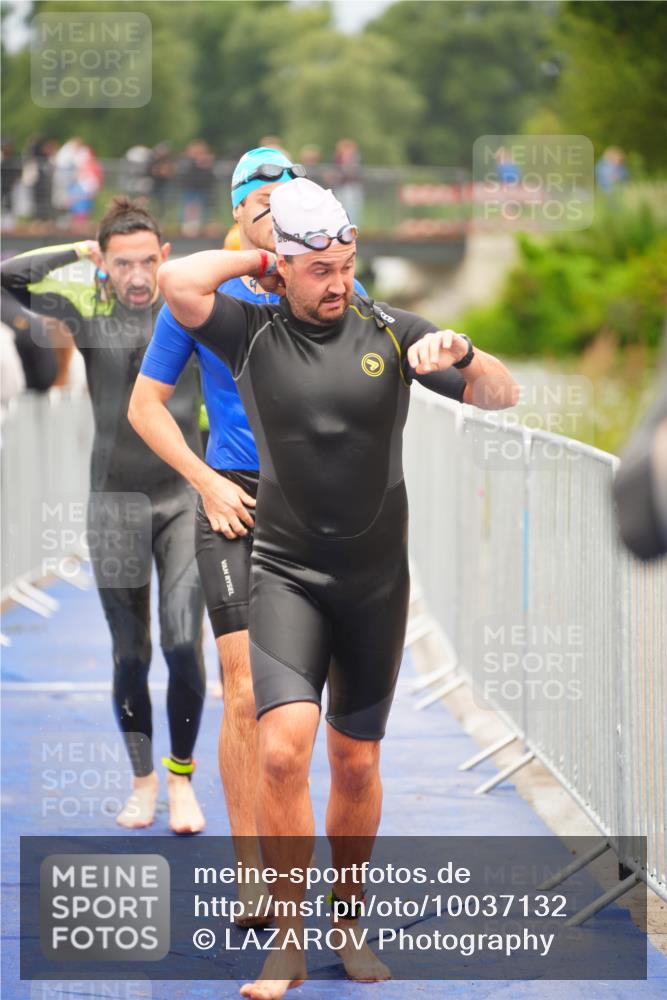 30.08.2026 - Elbe Triathlon Hamburg LAZAROV Photography http://msf.ph/oto/10037132 30.08.2026 09:12:06 Schwimmen 546, 587, 602, 648, 658, 664, 666, 788 meine-sportfotos.de