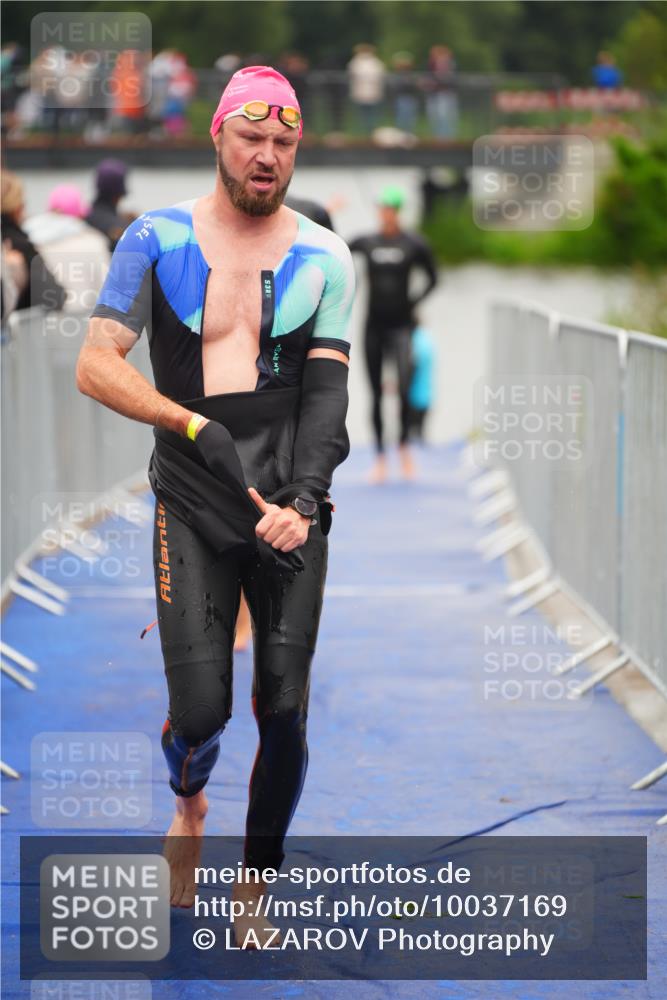 30.08.2026 - Elbe Triathlon Hamburg LAZAROV Photography http://msf.ph/oto/10037169 30.08.2026 09:12:16 Schwimmen 587, 602, 648, 650, 658, 664, 666, 716, 735 meine-sportfotos.de