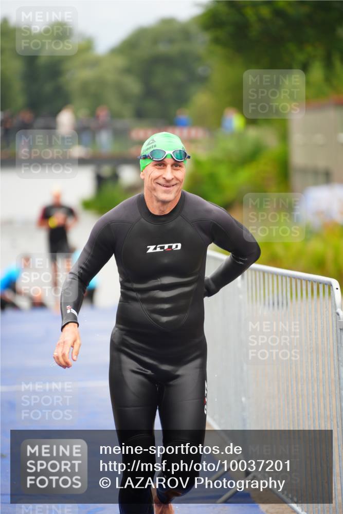 30.08.2026 - Elbe Triathlon Hamburg LAZAROV Photography http://msf.ph/oto/10037201 30.08.2026 09:12:22 Schwimmen 650, 658, 666, 716, 735 meine-sportfotos.de