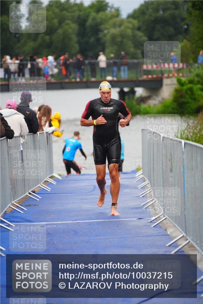30.08.2026 - Elbe Triathlon Hamburg LAZAROV Photography http://msf.ph/oto/10037215 30.08.2026 09:12:28 Schwimmen 650, 716, 735, 763 meine-sportfotos.de