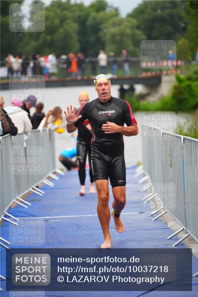 30.08.2026 - Elbe Triathlon Hamburg LAZAROV Photography http://msf.ph/oto/10037218 30.08.2026 09:12:30 Schwimmen 696, 716, 735, 763 meine-sportfotos.de