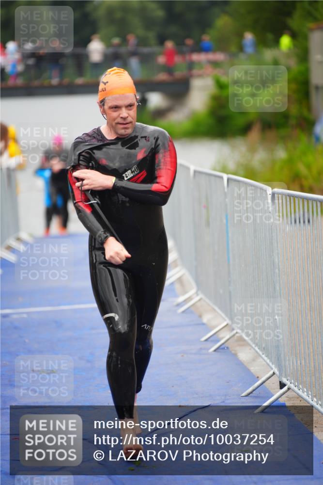30.08.2026 - Elbe Triathlon Hamburg LAZAROV Photography http://msf.ph/oto/10037254 30.08.2026 09:12:34 Schwimmen 696, 735, 763 meine-sportfotos.de