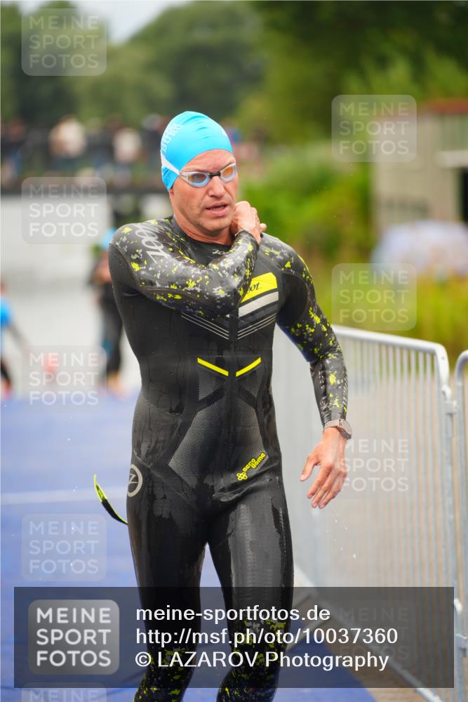 30.08.2026 - Elbe Triathlon Hamburg LAZAROV Photography http://msf.ph/oto/10037360 30.08.2026 09:13:20 Schwimmen 673, 680, 754 meine-sportfotos.de