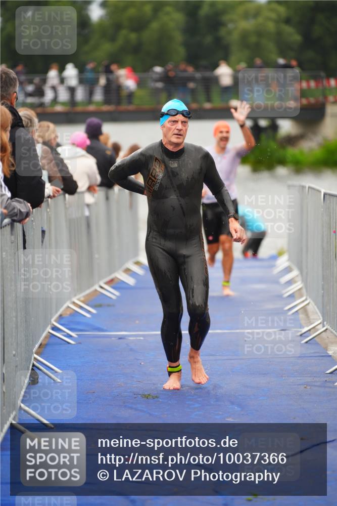 30.08.2026 - Elbe Triathlon Hamburg LAZAROV Photography http://msf.ph/oto/10037366 30.08.2026 09:13:28 Schwimmen 673, 680, 686, 766 meine-sportfotos.de