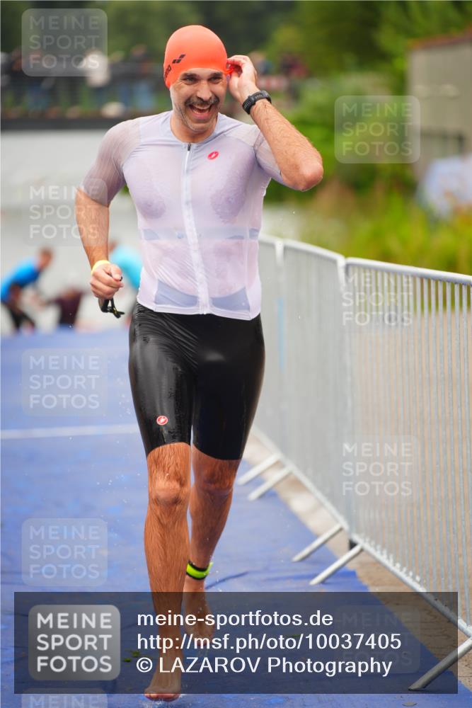 30.08.2026 - Elbe Triathlon Hamburg LAZAROV Photography http://msf.ph/oto/10037405 30.08.2026 09:13:31 Schwimmen 673, 686, 766 meine-sportfotos.de