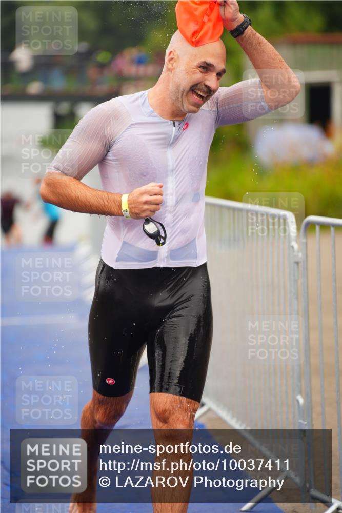 30.08.2026 - Elbe Triathlon Hamburg LAZAROV Photography http://msf.ph/oto/10037411 30.08.2026 09:13:32 Schwimmen 673, 686, 766 meine-sportfotos.de