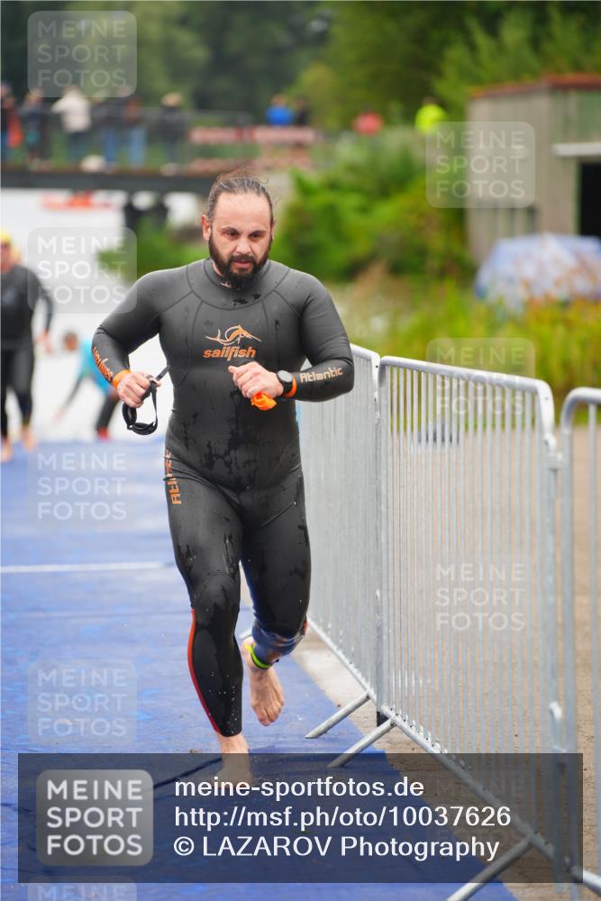 30.08.2026 - Elbe Triathlon Hamburg LAZAROV Photography http://msf.ph/oto/10037626 30.08.2026 09:15:03 Schwimmen 659, 662, 734 meine-sportfotos.de