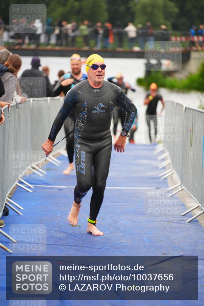 30.08.2026 - Elbe Triathlon Hamburg LAZAROV Photography http://msf.ph/oto/10037656 30.08.2026 09:15:10 Schwimmen 662, 669, 734, 786 meine-sportfotos.de