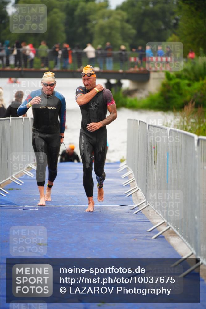 30.08.2026 - Elbe Triathlon Hamburg LAZAROV Photography http://msf.ph/oto/10037675 30.08.2026 09:15:18 Schwimmen 669, 720, 785, 786 meine-sportfotos.de