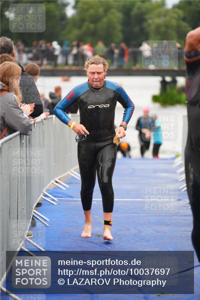 30.08.2026 - Elbe Triathlon Hamburg LAZAROV Photography http://msf.ph/oto/10037697 30.08.2026 09:15:21 Schwimmen 669, 720, 785, 786 meine-sportfotos.de