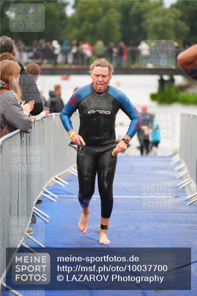 30.08.2026 - Elbe Triathlon Hamburg LAZAROV Photography http://msf.ph/oto/10037700 30.08.2026 09:15:21 Schwimmen 669, 720, 785, 786 meine-sportfotos.de