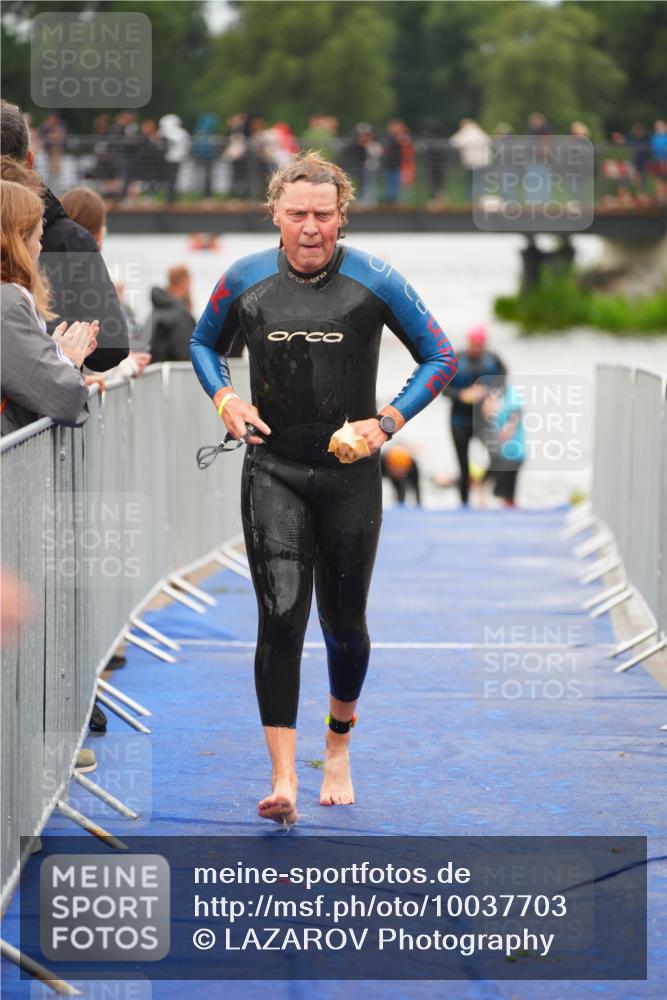 30.08.2026 - Elbe Triathlon Hamburg LAZAROV Photography http://msf.ph/oto/10037703 30.08.2026 09:15:21 Schwimmen 669, 720, 785, 786 meine-sportfotos.de