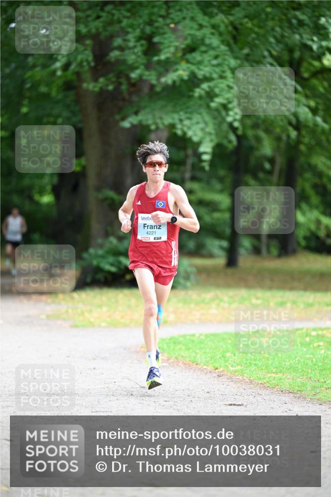 30.08.2026 - Blankeneser Heldenlauf Dr. Thomas Lammeyer http://msf.ph/oto/10038031 30.08.2026 11:00:27 Laufen 4221 meine-sportfotos.de