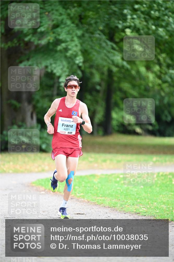 30.08.2026 - Blankeneser Heldenlauf Dr. Thomas Lammeyer http://msf.ph/oto/10038035 30.08.2026 11:00:27 Laufen 4221 meine-sportfotos.de