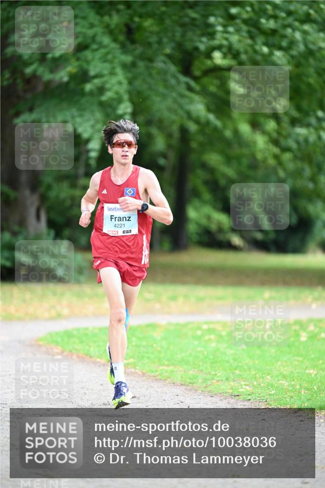 30.08.2026 - Blankeneser Heldenlauf Dr. Thomas Lammeyer http://msf.ph/oto/10038036 30.08.2026 11:00:27 Laufen 4221 meine-sportfotos.de