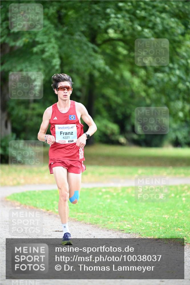 30.08.2026 - Blankeneser Heldenlauf Dr. Thomas Lammeyer http://msf.ph/oto/10038037 30.08.2026 11:00:27 Laufen 4221 meine-sportfotos.de