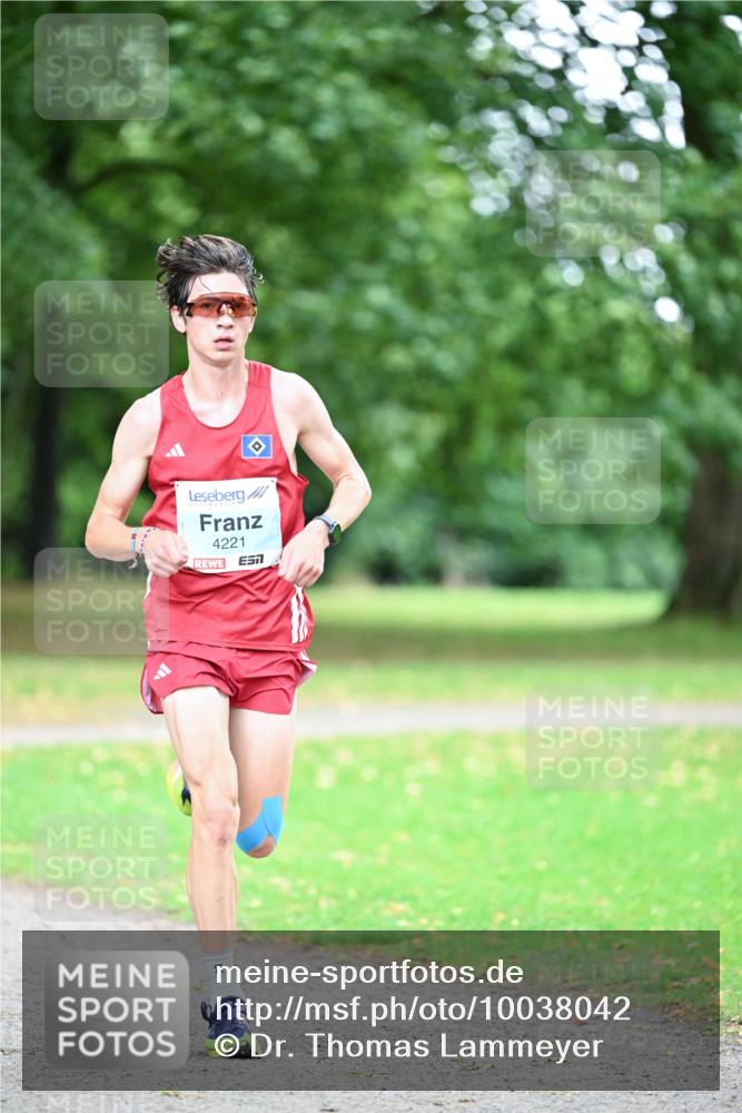 30.08.2026 - Blankeneser Heldenlauf Dr. Thomas Lammeyer http://msf.ph/oto/10038042 30.08.2026 11:00:28 Laufen 4221, 7, 96 meine-sportfotos.de