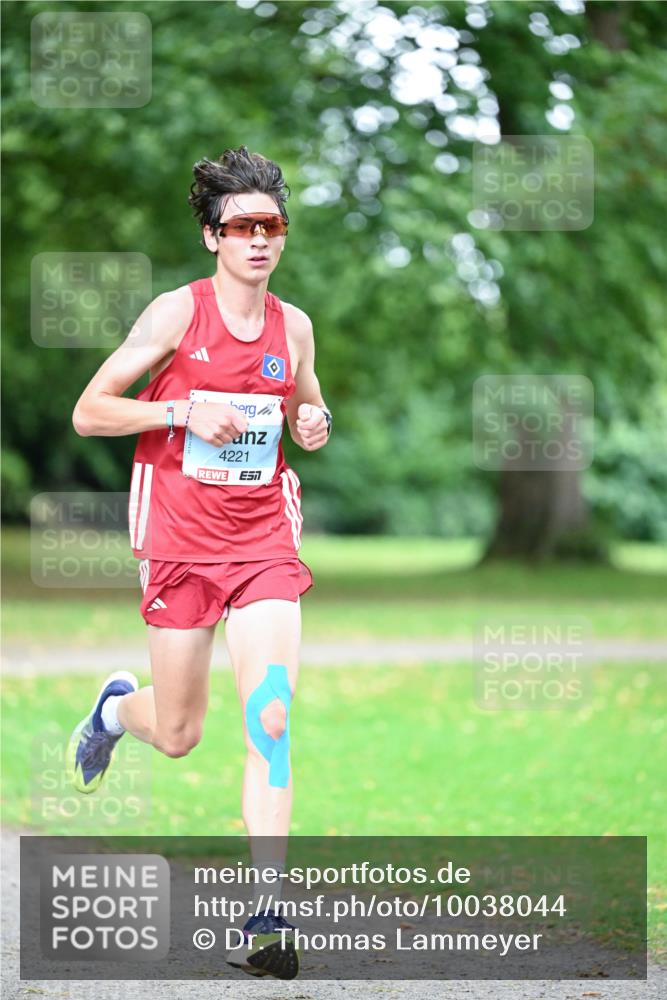 30.08.2026 - Blankeneser Heldenlauf Dr. Thomas Lammeyer http://msf.ph/oto/10038044 30.08.2026 11:00:28 Laufen 4221 meine-sportfotos.de