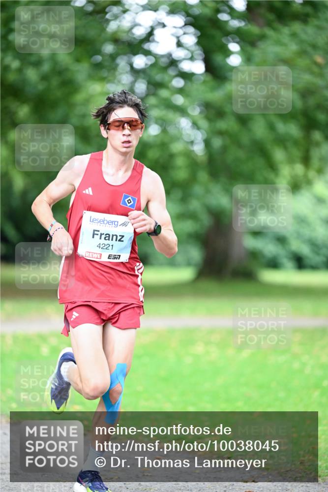 30.08.2026 - Blankeneser Heldenlauf Dr. Thomas Lammeyer http://msf.ph/oto/10038045 30.08.2026 11:00:28 Laufen 4221, 90 meine-sportfotos.de