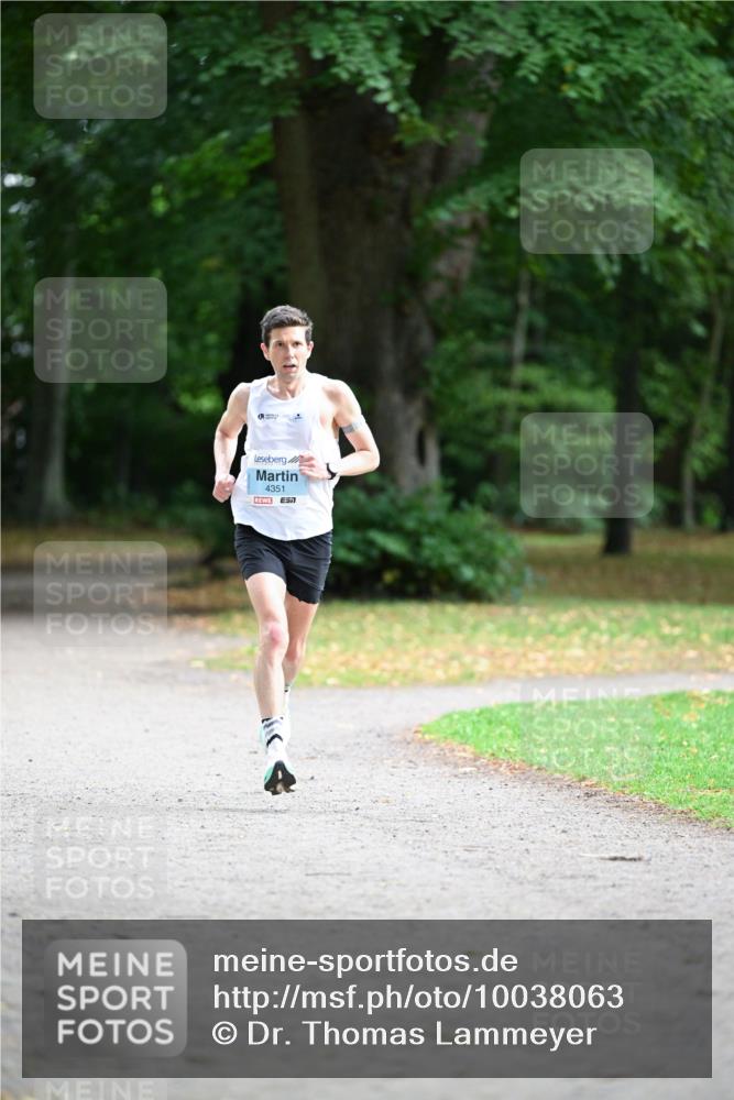 30.08.2026 - Blankeneser Heldenlauf Dr. Thomas Lammeyer http://msf.ph/oto/10038063 30.08.2026 11:00:37 Laufen 4351, 57 meine-sportfotos.de