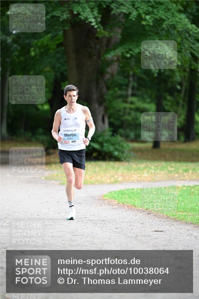 30.08.2026 - Blankeneser Heldenlauf Dr. Thomas Lammeyer http://msf.ph/oto/10038064 30.08.2026 11:00:37 Laufen 4351, 7 meine-sportfotos.de