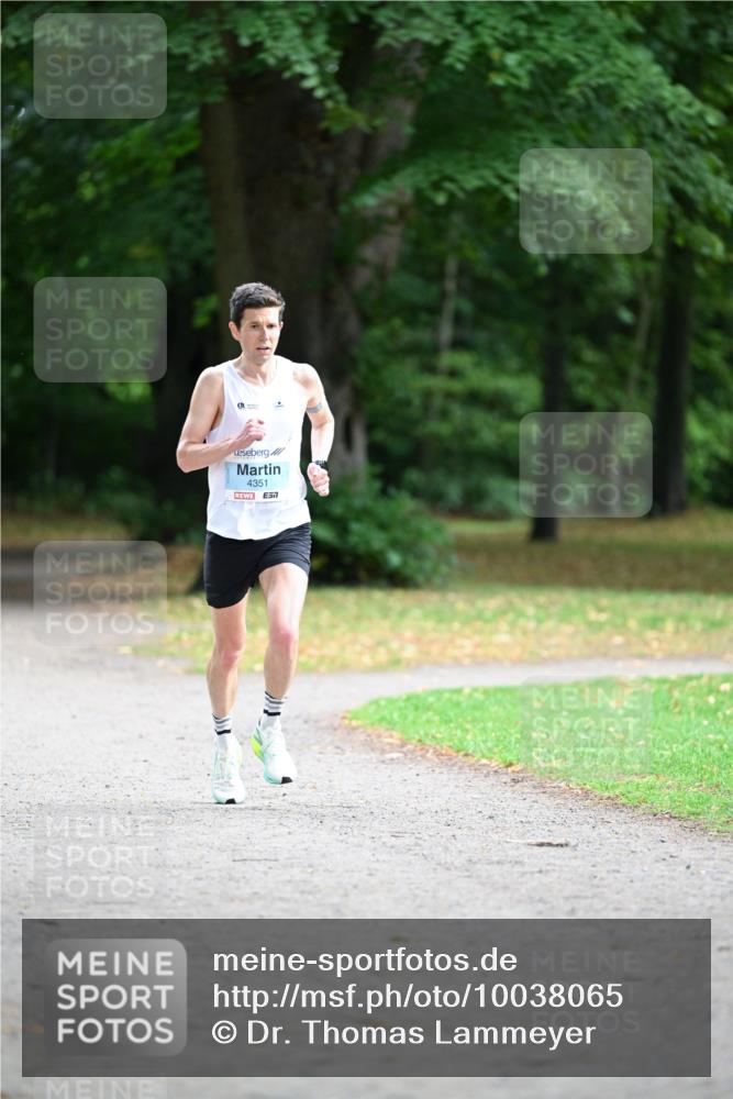 30.08.2026 - Blankeneser Heldenlauf Dr. Thomas Lammeyer http://msf.ph/oto/10038065 30.08.2026 11:00:37 Laufen 4351 meine-sportfotos.de